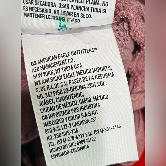 AMERICAN EAGLE WOMEN PURPLE SQUARE NECK SMOCKED PEASANT TOP
XL - Picture 13 of 15